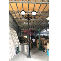 cột đèn trang trí sân vườn