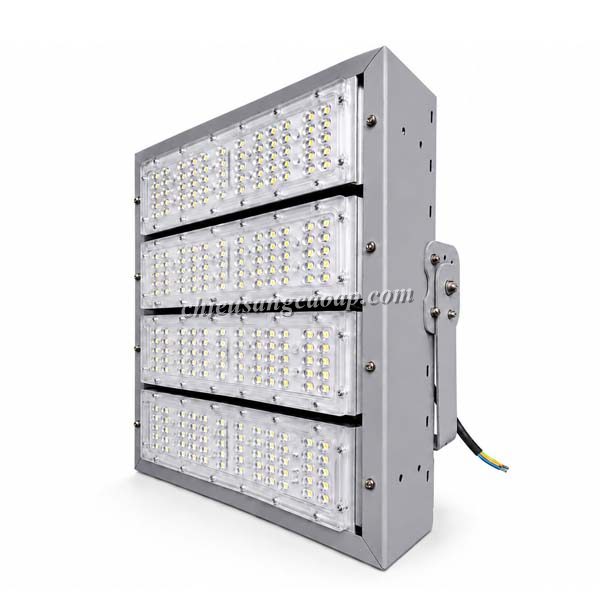 mat-nghieng-den-pha-led-pnc-59 Mặt nghiêng đèn pha LED PNC-59